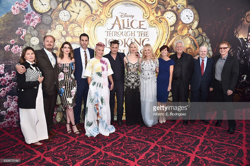 Johnny Depp attends the premiere of Disney's "Alice Through The Looking Gla A5ca414217a1