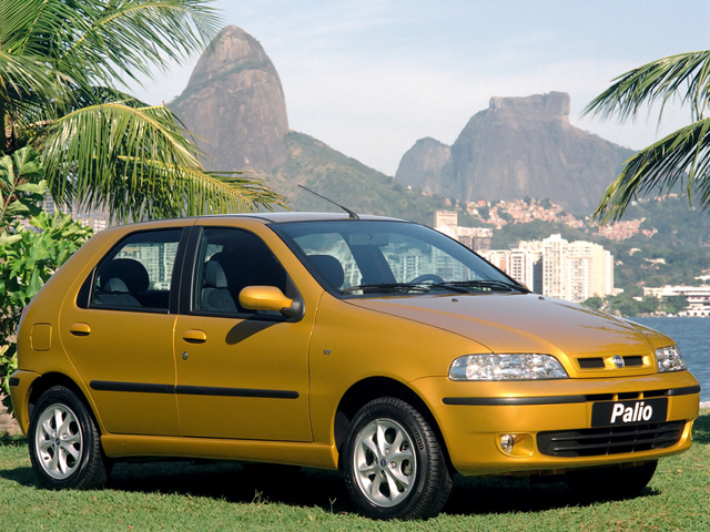 Fiat Brasile 40 anni (1976-2016) - Pagina 3 Fiat_palio_2001