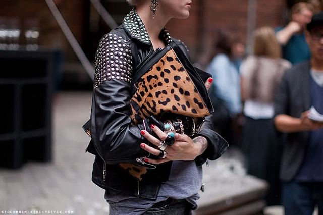 ومن ياخذك مني " أزياء منوعات " Fashion-leather-leopard-studded-Favim.com-454917