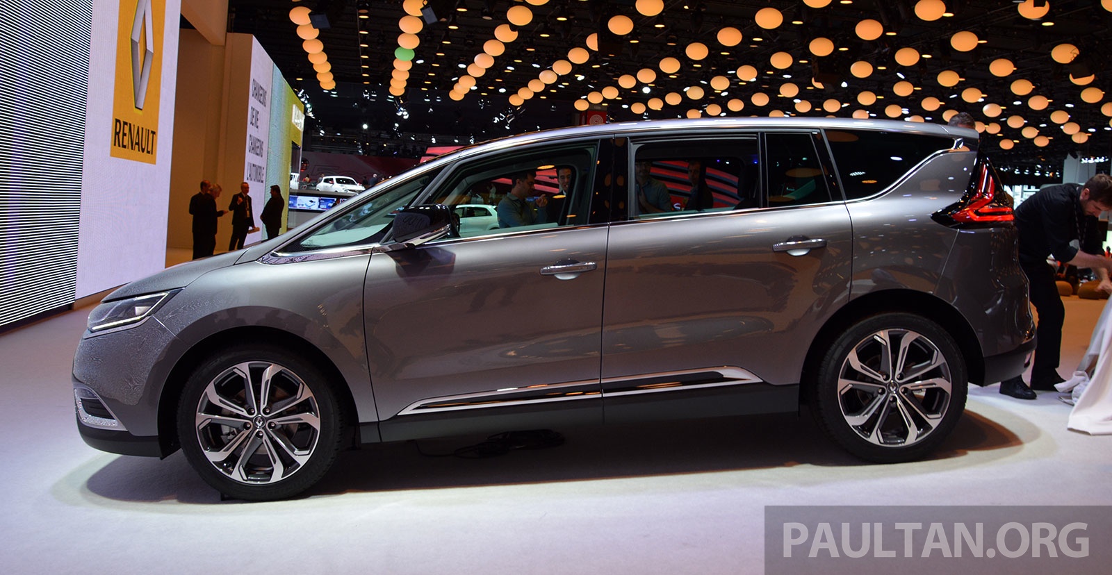 2014 - [Renault] Espace V - Page 16 Paris-2014-Renault-Espace-20