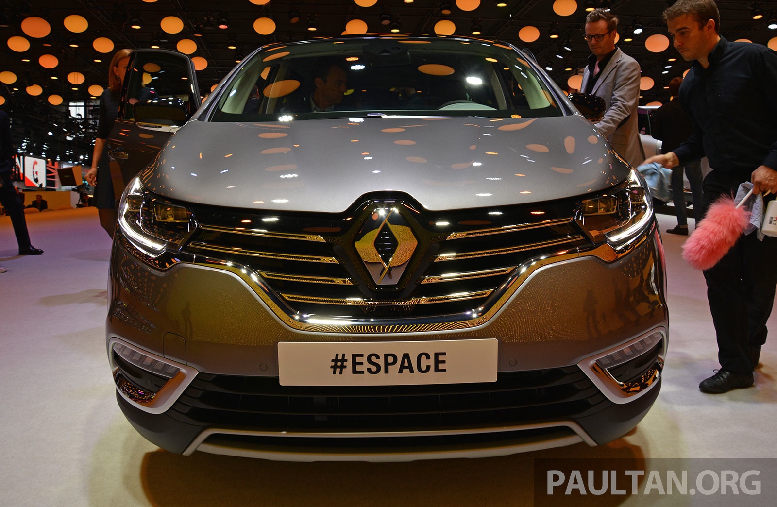 2014 - [Renault] Espace V - Page 7 Paris-2014-Renault-Espace-7