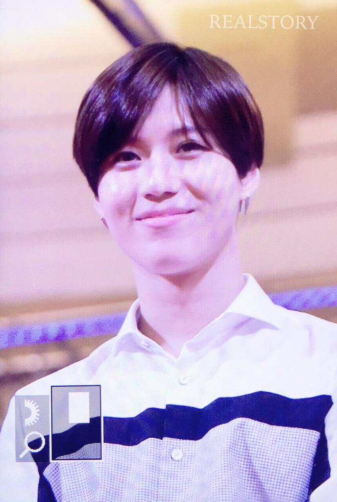 150928 Taemin @ Firma de Autógrafos de 'Married to the Music' en Bangkok CP_JFOQUEAA3jhd_jpg_orig