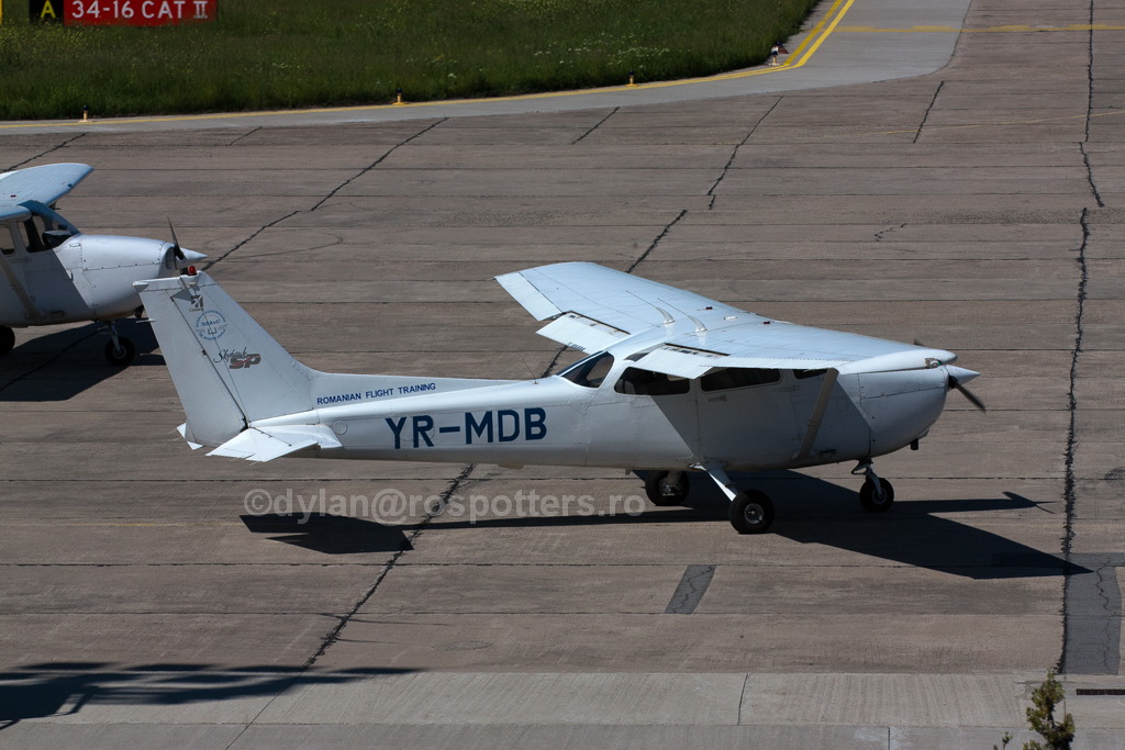 Aeroportul Tulcea (Delta Dunarii) - Mai 2014   IMG_6371