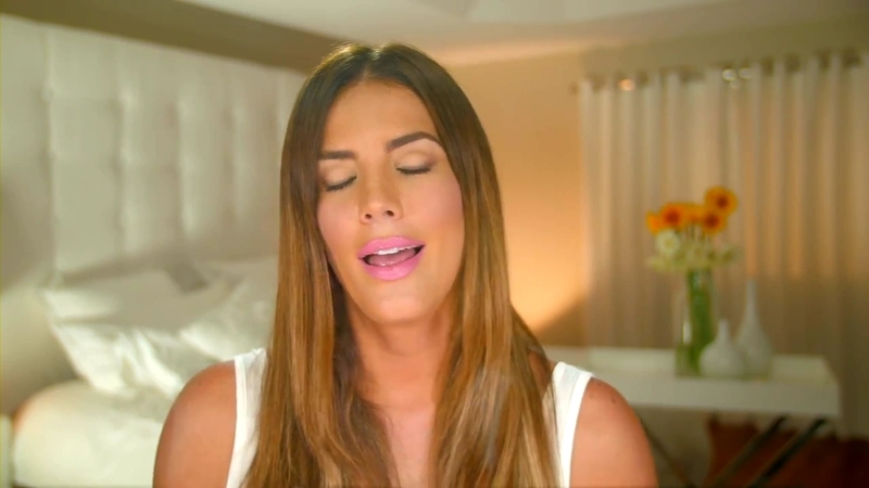 Gaby espino/გაბი ესპინო #17 - Page 17 C_MO_ME_COLOCO_LAS_PESTA_AS_POSTIZAS_mp4_000031