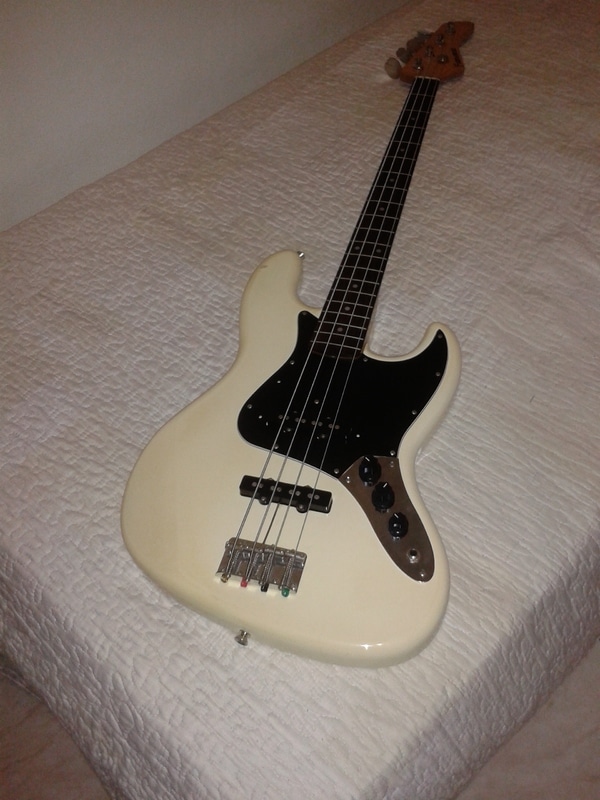 Fernandes Jazz Bass 4 cordas - R$ 1.400 2014_05_25_11_53_06