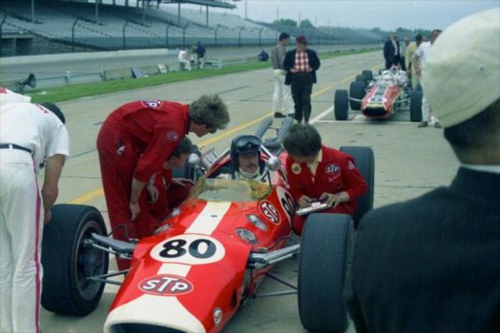 Historic pics - the numbers game - Page 6 67_Indy_Practice_Team_Lotus_vi