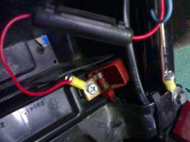 INSTALACION TOMA CORRIENTE 12v Thump_4244710instalacion-6