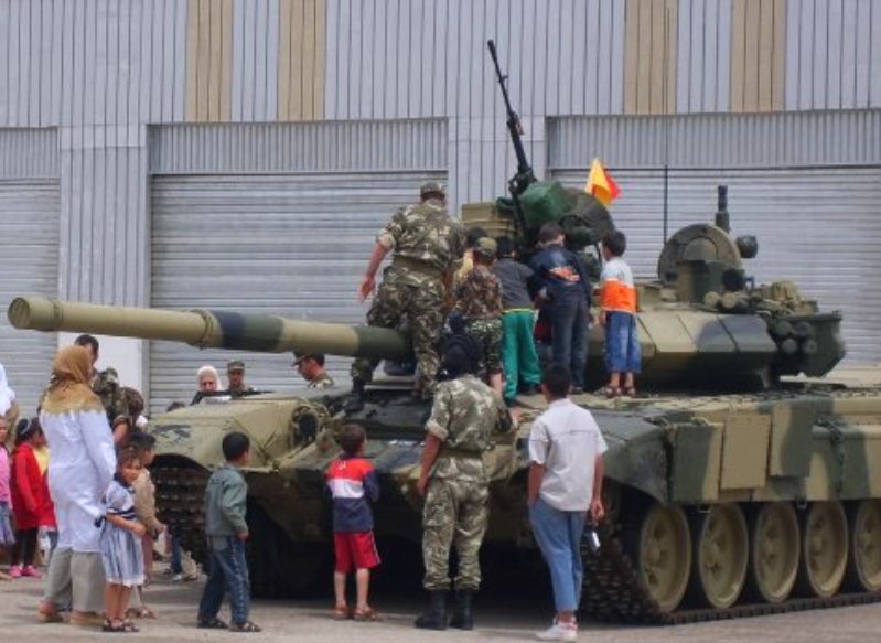 صور دبابات قتال رئيسية الجزائرية T-90SA ] Main Battle Tank Algerian ]  - صفحة 2 WW08m