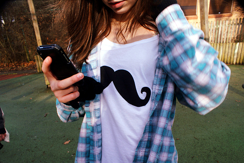  ﻤﮈۈﮢـﭥﭜي : ƒαѕнιση ѕтуℓє - صفحة 3 Fashion-girl-mustache-photography-Favim.com-534427