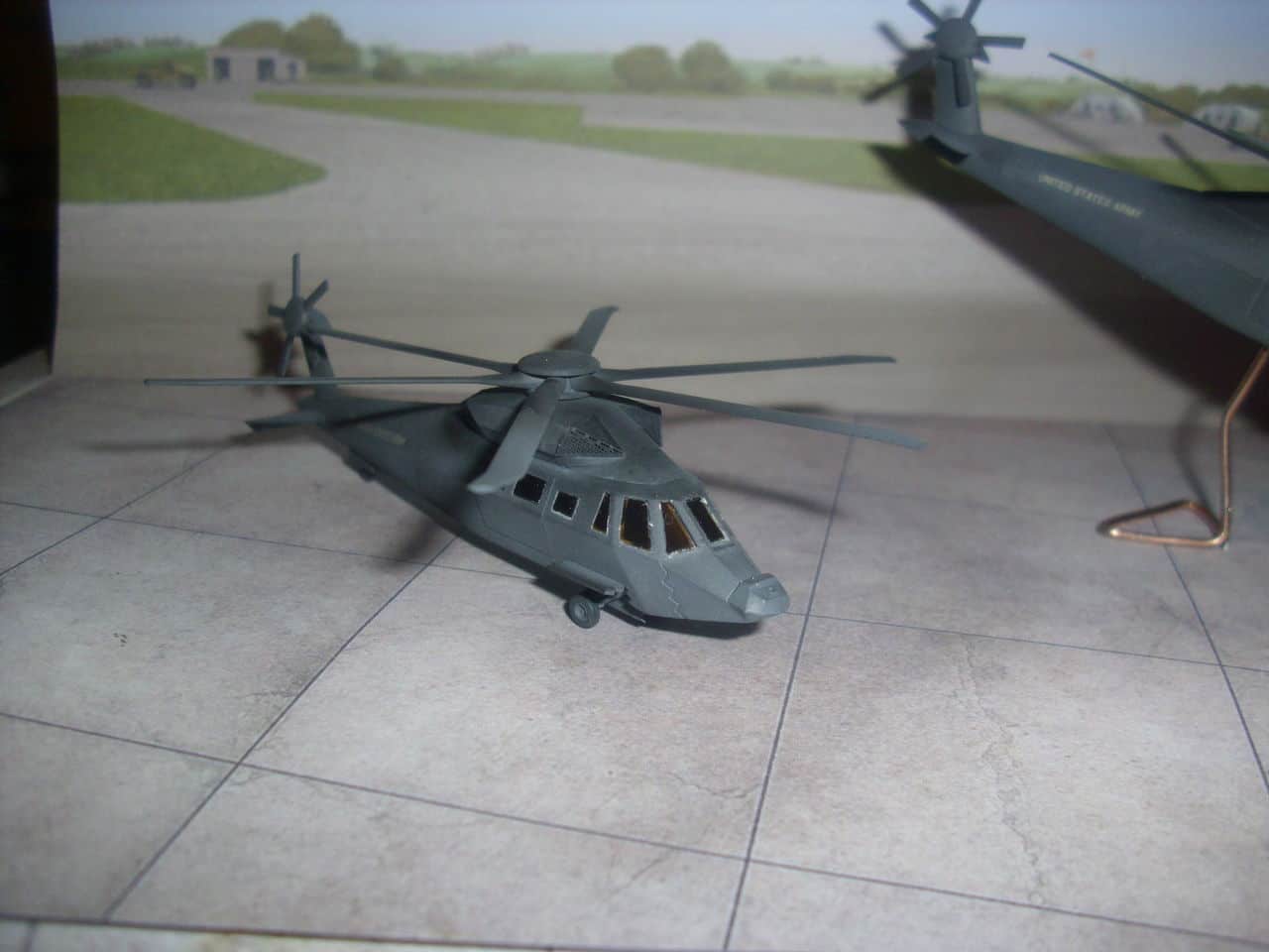 Stealth helicopter Operation Geronimo 1/144 DSCI0391