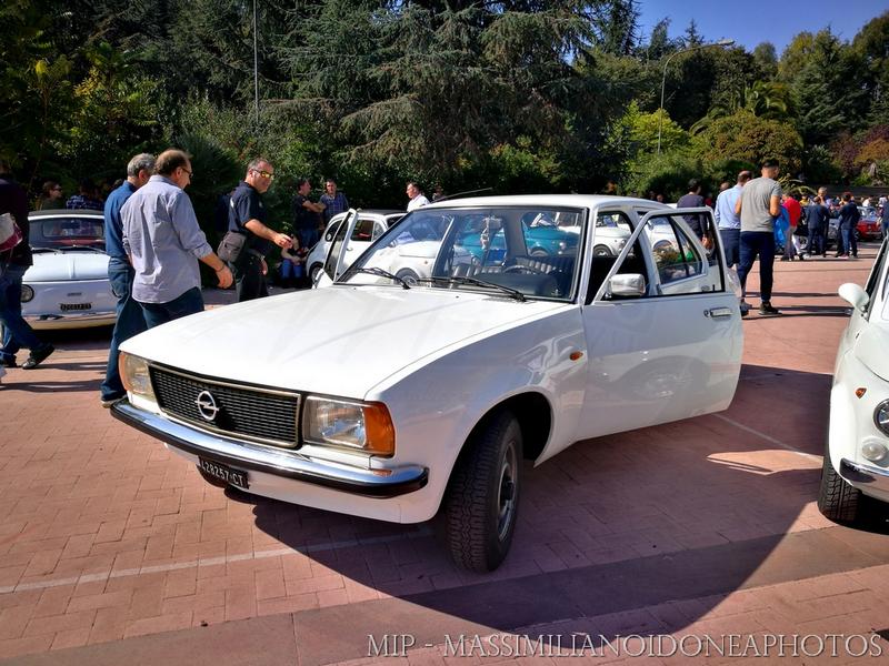 Passeggiata d'Autunno, Pedara (CT) Opel_Ascona_1.2_77_CT428257_1