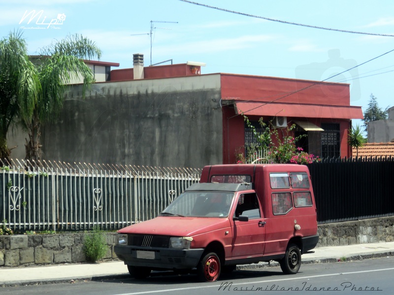 Mezzi Abbandonati - Pagina 3 Fiat_Fiorino_D_1.7_60cv_89_RM81416_T