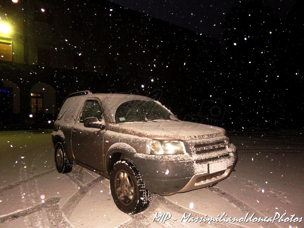 Auto di casa Enea - Pagina 19 Land_Rover_Freelander_Td4_2_0_112cv_01_ZA215_MC