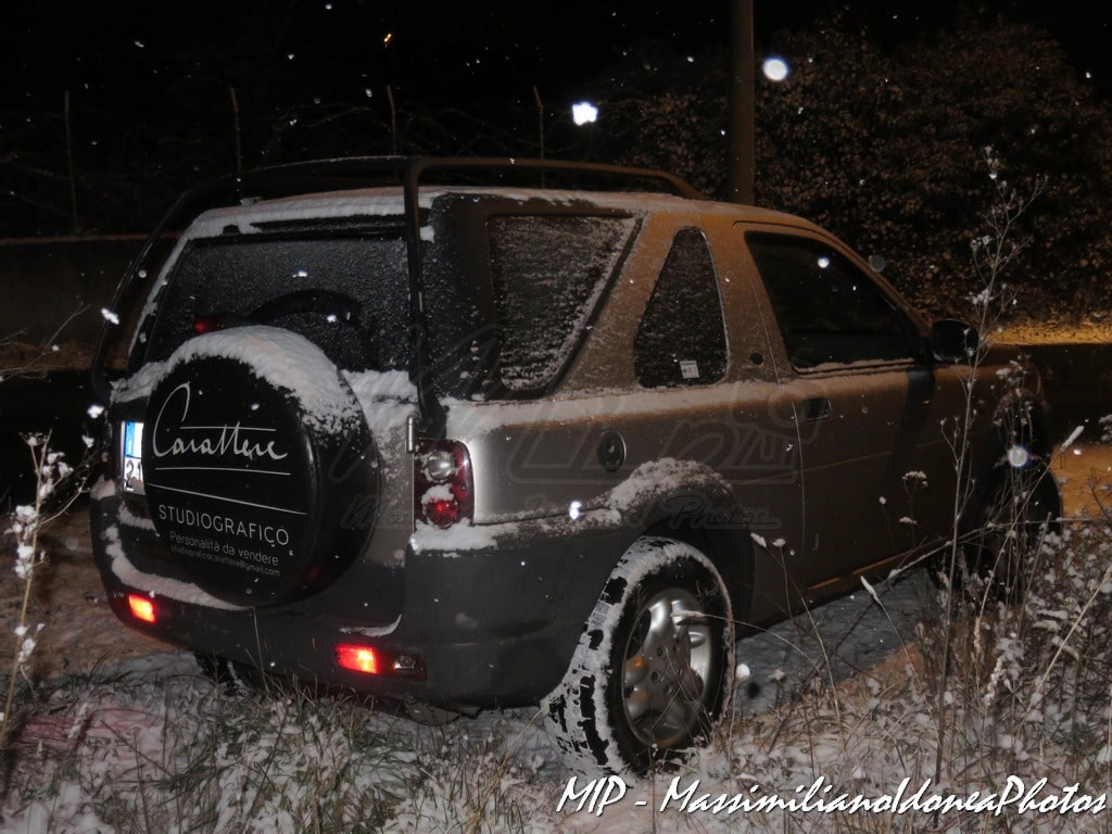 Auto di casa Enea - Pagina 19 Land_Rover_Freelander_Td4_2_0_112cv_01_ZA215_MC