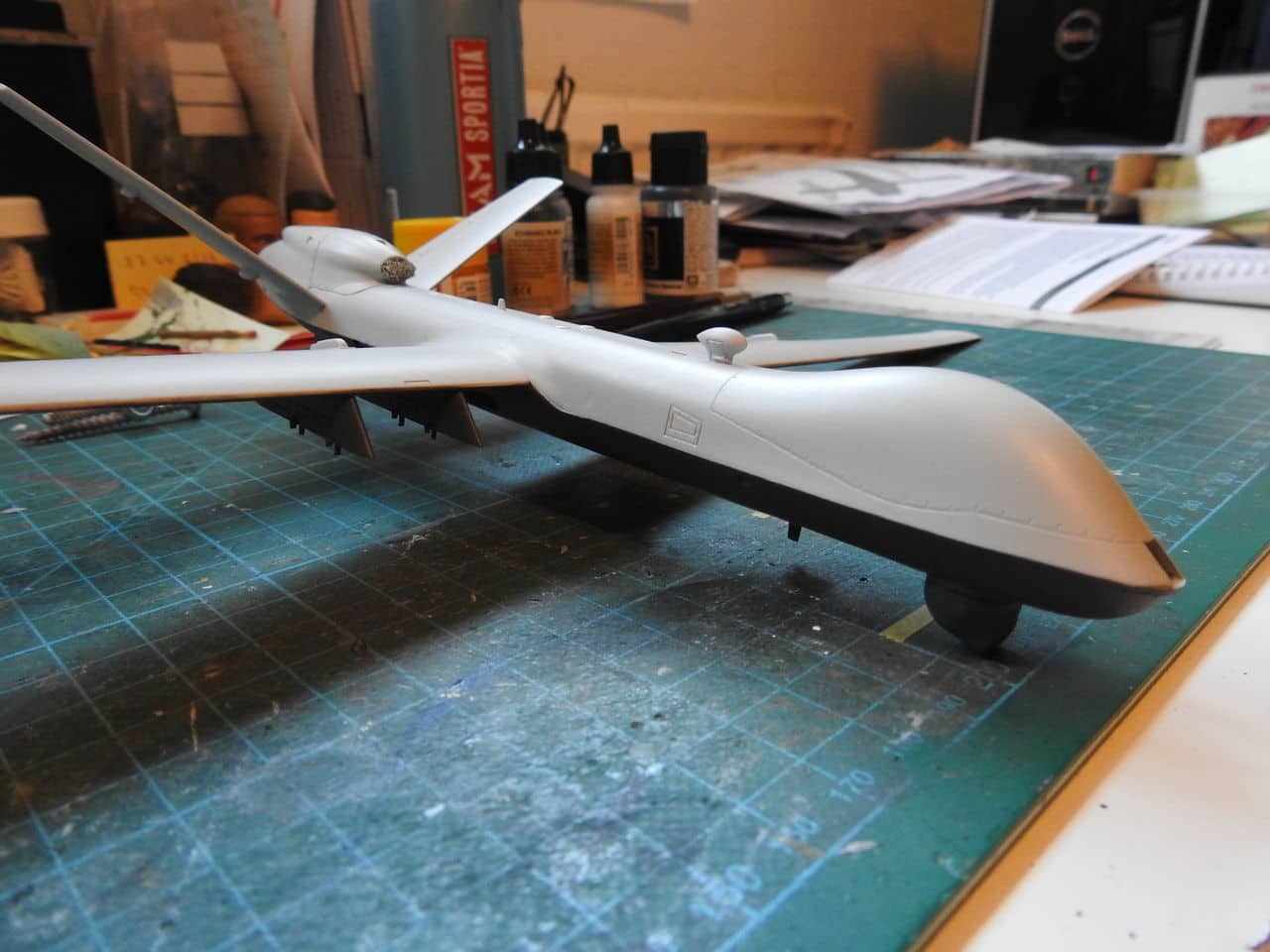 Revell MQ-9 Reaper 1/48 - Sida 2 DSCN0281