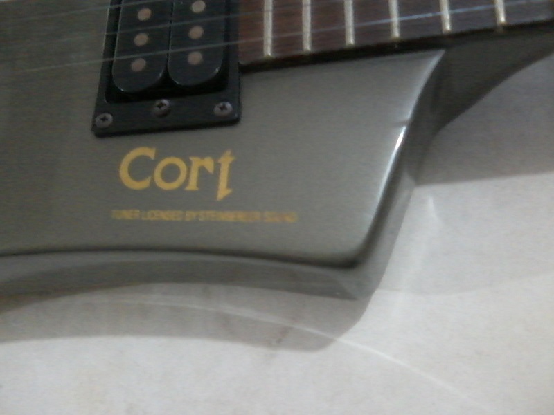 Cort Double Neck. Bass and Guitar P18_12_14_10_31_2