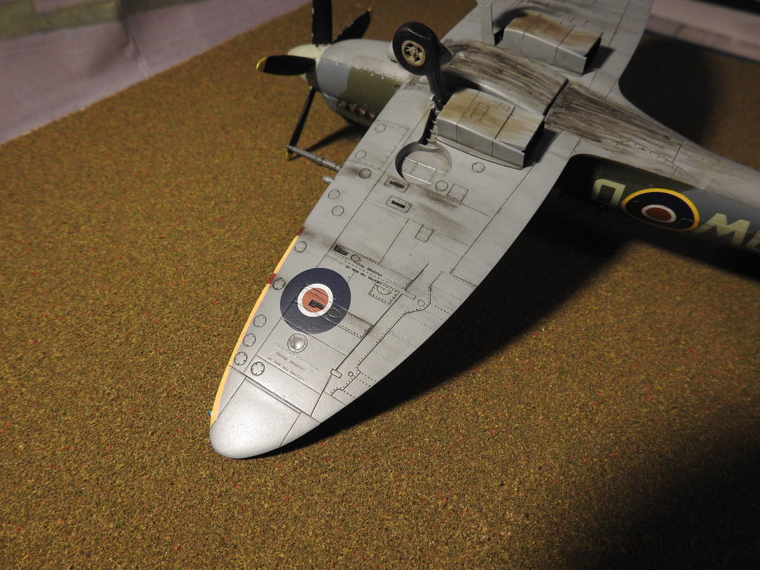 Spitfire MK.XIVc 1/48 Academy - Klar DSCN4124