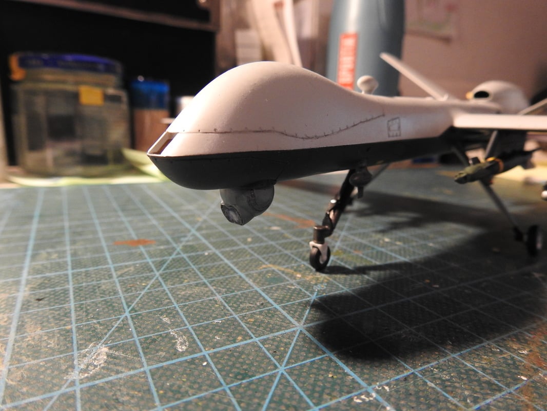 Revell MQ-9 Reaper 1/48 - Sida 3 DSCN0672