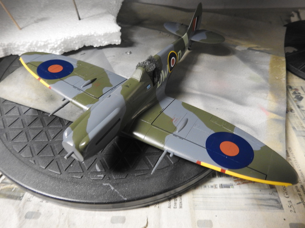 Spitfire MK.XIVc 1/48 Academy - Sida 4 DSCN4076