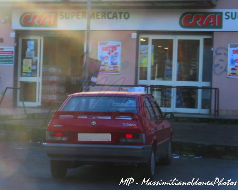 avvistamenti auto storiche - Pagina 13 Alfa_Romeo_33_Red_1_3_86cv_90_CT897251