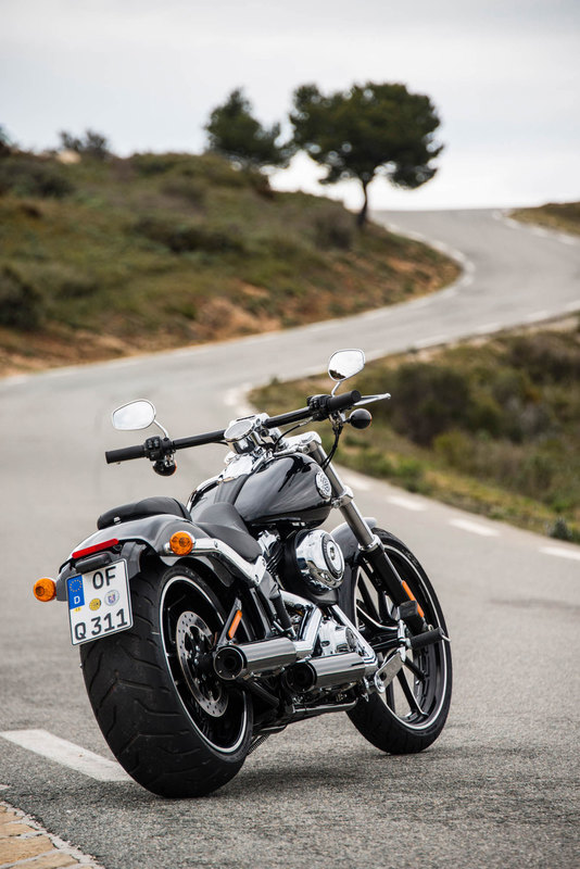 Harley-Davidson Softail Breakout HDSoftail_Breakout_Statiche_8