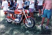 ¿Como era un encuentro de motos hace 25 años atrás? 923524