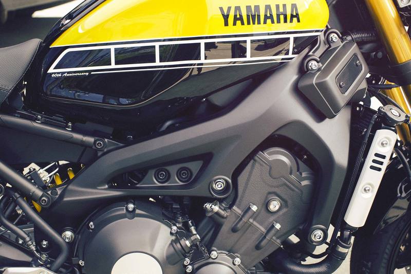 Yamaha XSR900 Kenny Roberts style. Yamaha_XSR900_007