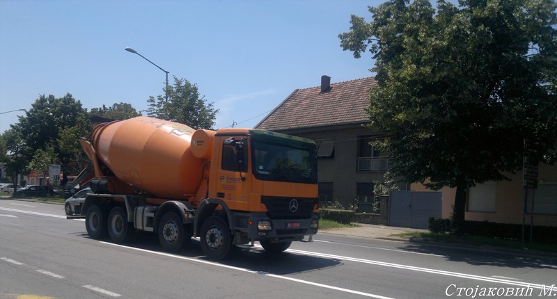 Mješalice i beton pumpe  2013_06_19_Postavljena