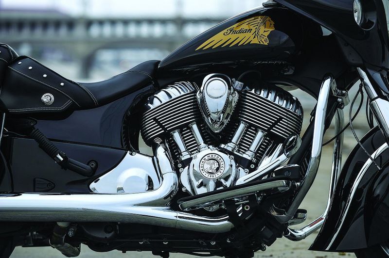 Indian Chieftain 2015/2016 Chieftain_black2