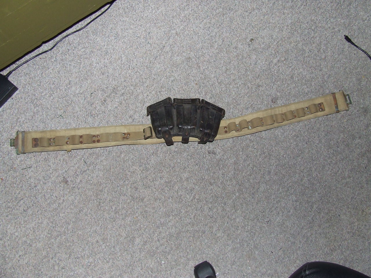 WW2 Canadian Airborne made paratroopers cartridge belt 002