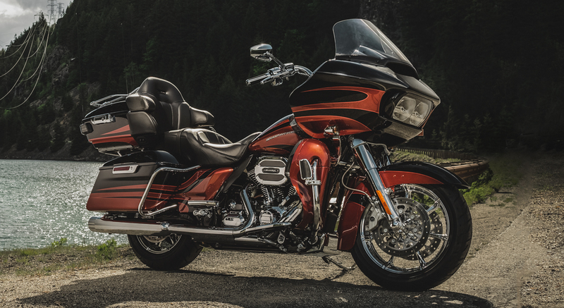 CVO 2015 15_hd_cvo_road_glide_ultra_1_zoom