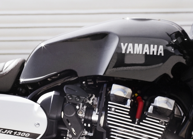 Yamaha XJR1300 - 2015 Bomba innescata.. Yamaha_XJR1300_Racer_MY2015_4