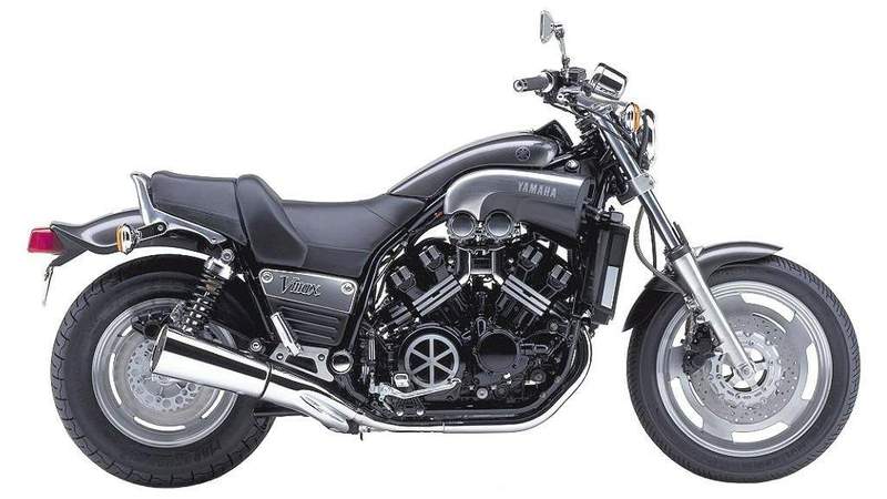 Da semaforo a semaforo........ Yamaha_V_Max_1200_99