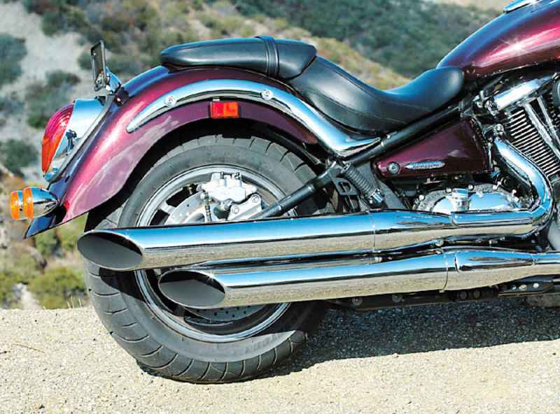 Retrospettiva: KAWASAKI VN 2000 Lg_2004_kawasaki_vulcan_2000_pipes_view