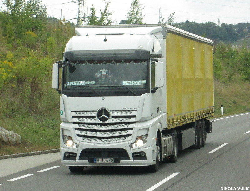 Actros MP4 - Page 8 IMG_2666