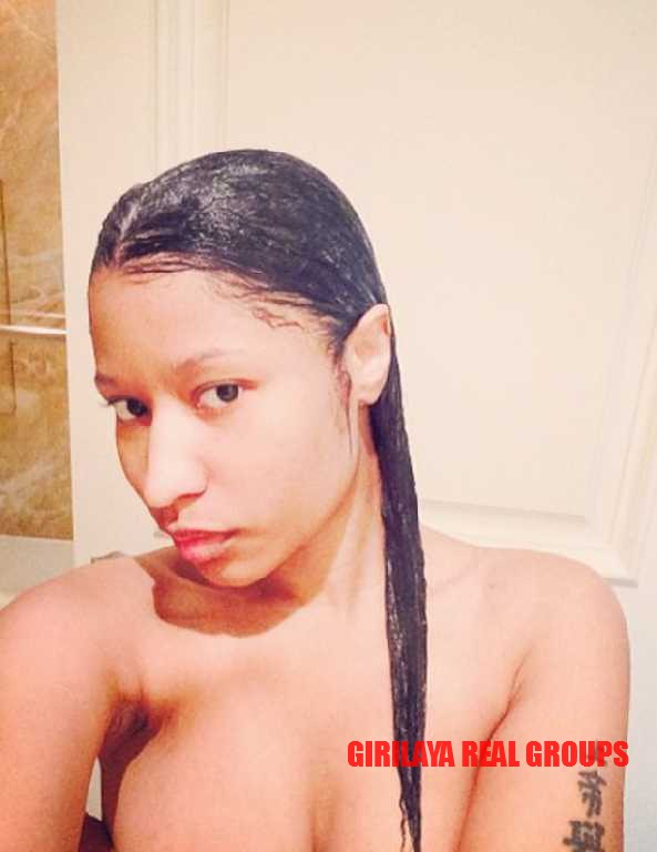 Si Sexy Nicki Minaj Sebar Photo Selfie Vulgar Kamar Mandi di Instagram Nicki_Minaj_3212346