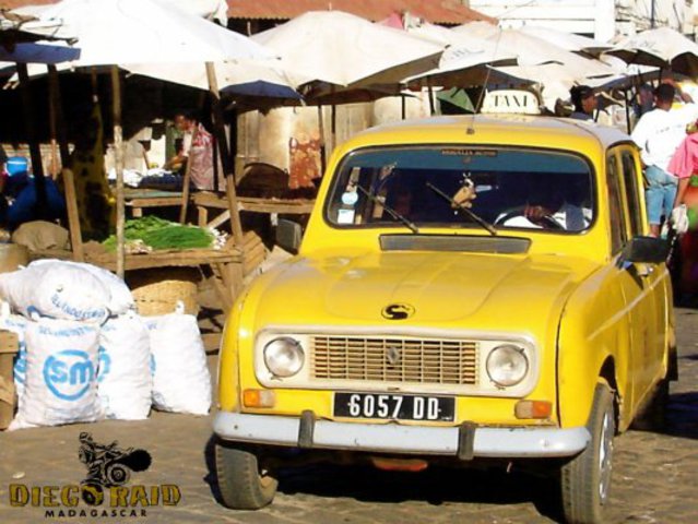 COCHES INTERESANTES,PARADOS Y ABANDONADOS EN HUELVA,BADAJOZ Y PROVINCIA - Página 24 R_4_y2py_Lnkb2x_Mswu_Hr7_Wb_Ks_C16d_Y2upsc4_GIUM0b2_LFsk5