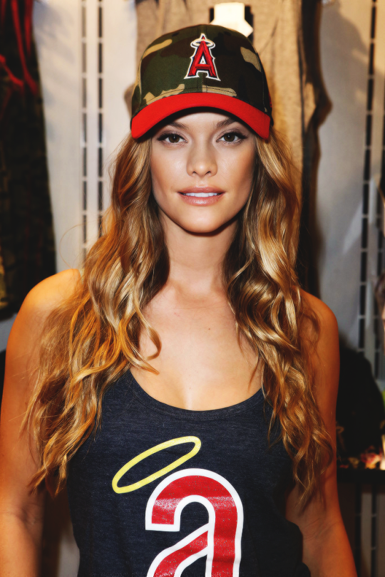 Nina Agdal/ნინა აგდალი - Page 67 Tumblr_ntcncj0_FYx1tqpmhyo1_540