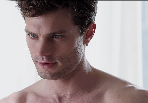  Jamie Dornan / ჯეიმი დორნანი  #3 - Page 17 CHty_EQMVAAAj_y5