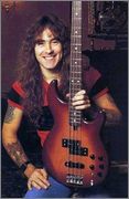 Que precision é esse do Steve Harris? - Página 3 1383854_220164094826882_1401619680_n