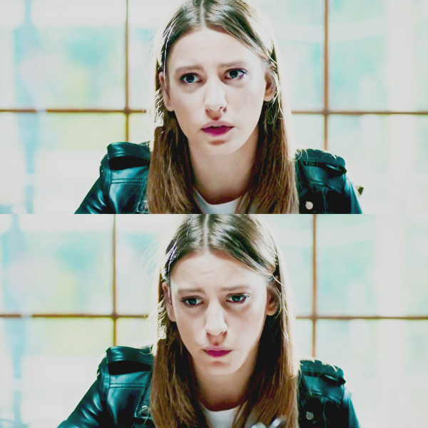 Serenay Sarikaya/სერენაი სარიკაია #22 - Page 28 CDh9_SL1_VEAAV_0_U