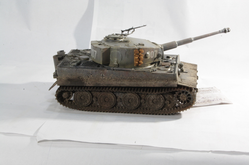 Tigre I AFV Club 1/35 - Page 2 101