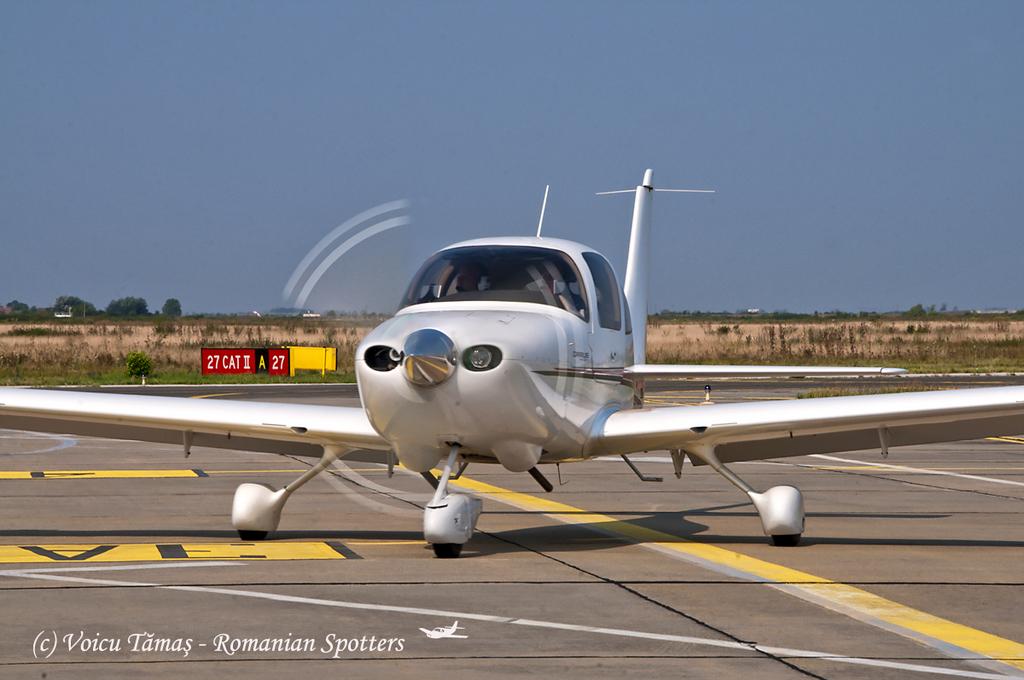 Aeroportul Arad - August 2018   DSC_0315sa1200viv2