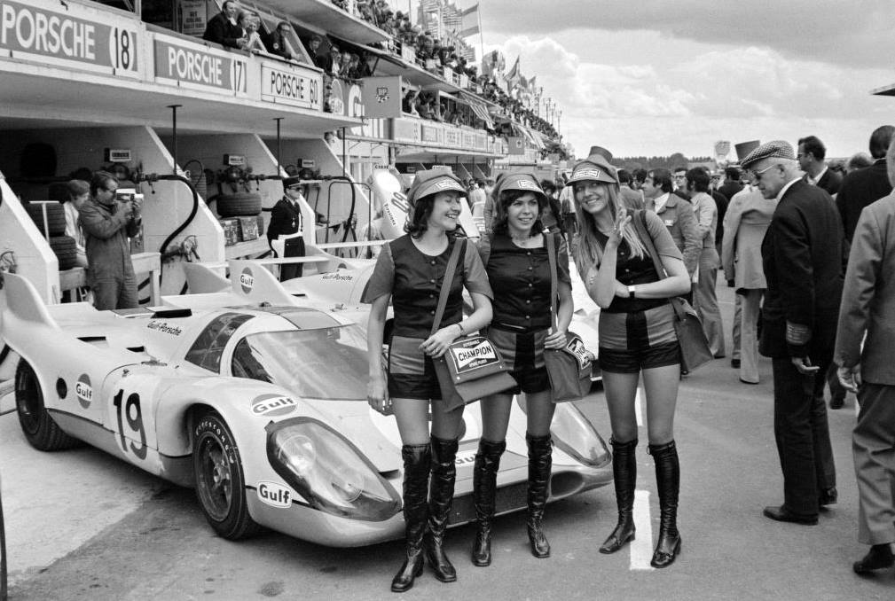 Porsche 917 - Page 23 Vintage_gridgirls454