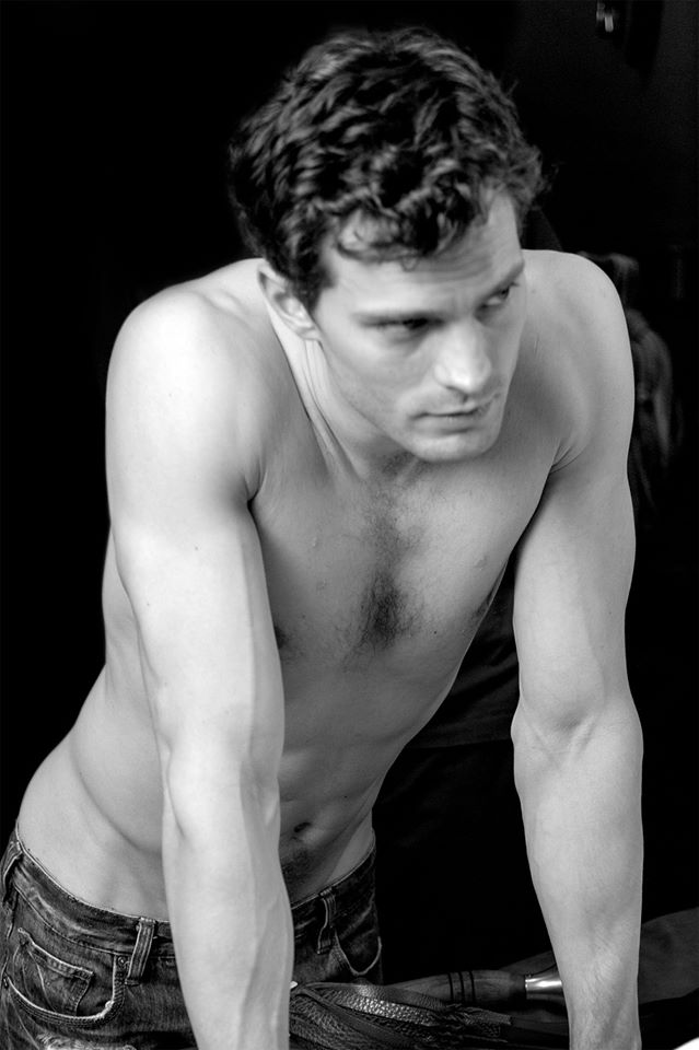  Jamie Dornan / ჯეიმი დორნანი  #3 - Page 10 10470733_1555918941334866_7759864609862488020_o