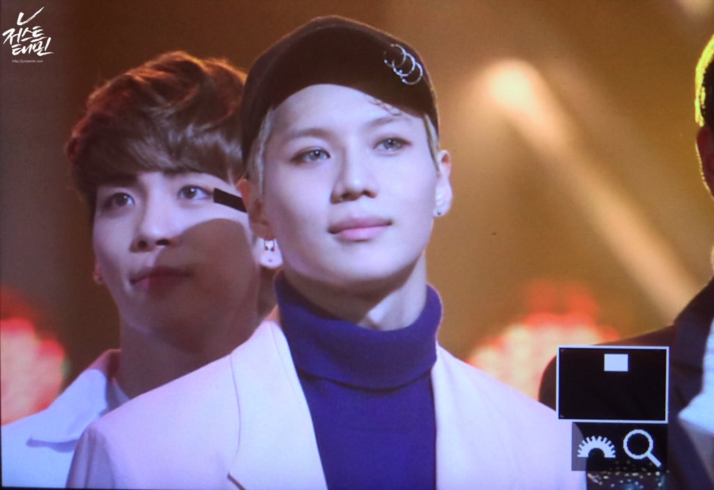 160121 SHINee @ Golden Disc Awards CZQahn_OUMAEz_Az_M_jpg_orig