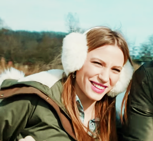 Serenay Sarikaya/სერენაი სარიკაია #23 - Page 31 CLMV3_XIWc_AAyeq_M