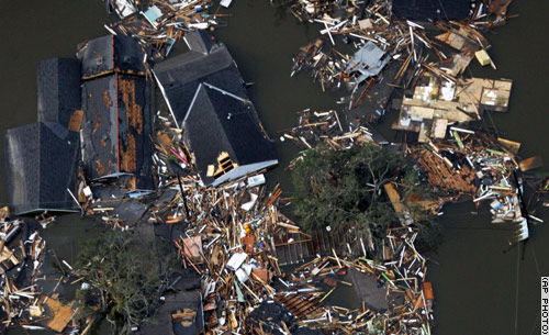 صور من إعصار دمر مدينة في أمريكا بكاملها ....شوف 0102