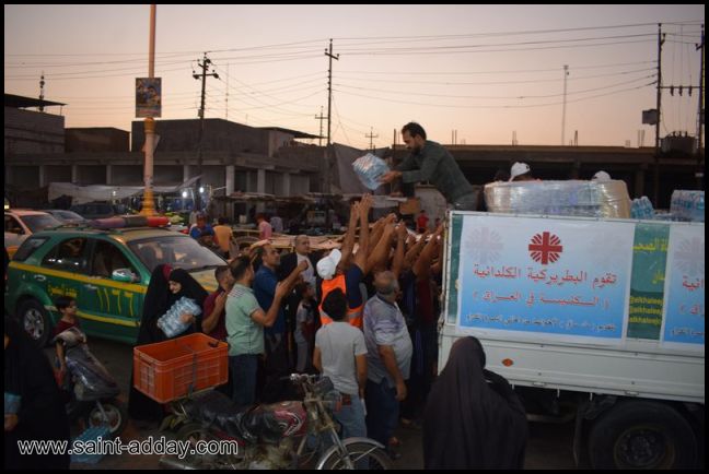 البطريرك الكاردينال مار ساكو يرسل شاحنتين محملتين بالماء الصافي لاهالي البصرة  003