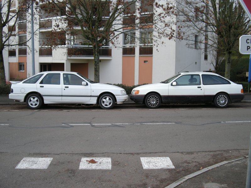 Ford Sierra 2.0i Ghia '87 DSCN2306